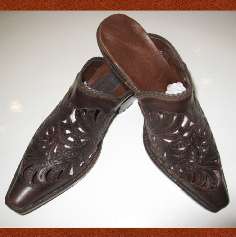🎉❤️HP!!❤️🎉Handmade Tres Outlaws Leather Mules - Picture 12 of 12